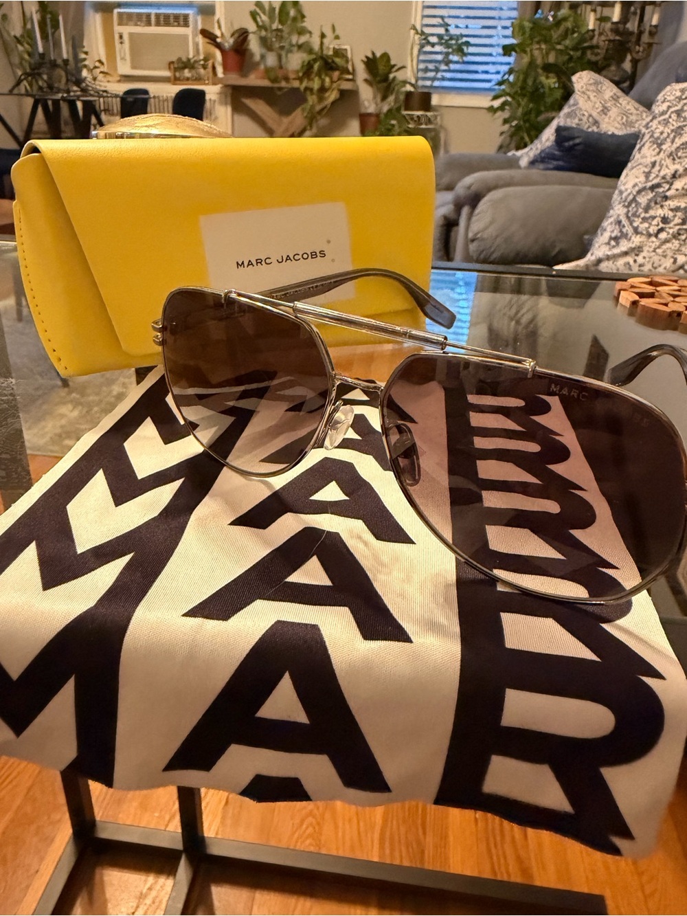 Marc Jacobs Brown Gradient Aviator Sunglasses with Yellow Case